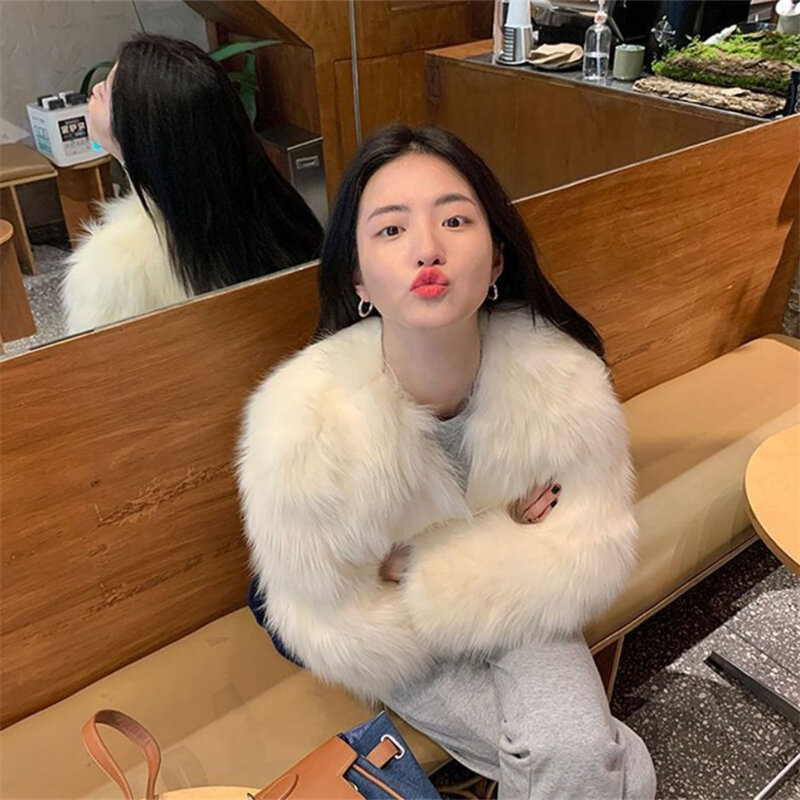 Mantel bulu rubah imitasi mode musim gugur 2023 mantel bulu hangat Mode Korea wanita pakaian elegan pesta wanita jaket luar pendek longgar
