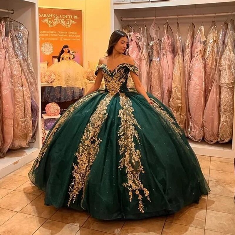 Zielona księżniczka Quinceanera ubiera suknię balową z odkrytymi ramionami tiulowe aplikacje słodkie 16 sukienek 15 Años Custom