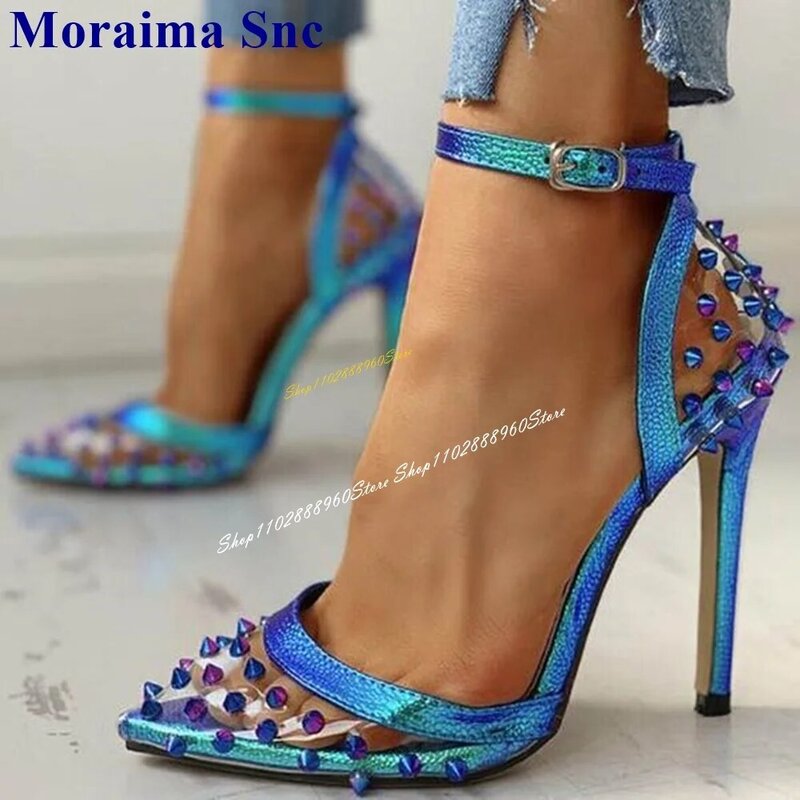 Modny Gradient niebieski przezroczysty PVC nitowane sandały cienki wysoki obcas damskie buty klamra na kostce pasek spiczasty palec 2024 Zapatos Para Mujere