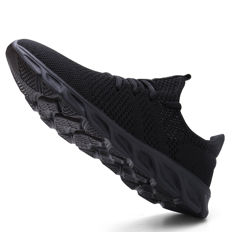 Nuove scarpe da ginnastica da uomo bianche 2022 scarpe di alta qualità per uomo Mesh traspirante estate Casual Walking Sneaker Tenis Zapatillas Hombre