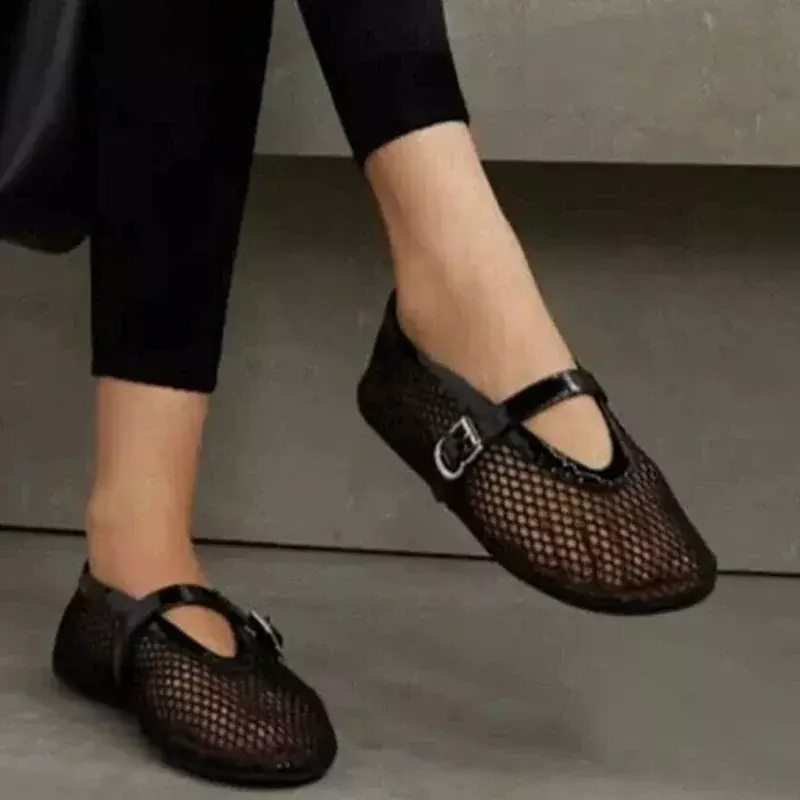 2024 New Top Summer Mesh Hollow Sandals Women Flats Shallow Loafers Beach Walking Designer Shoes Comfort Retro Female Zapatillas