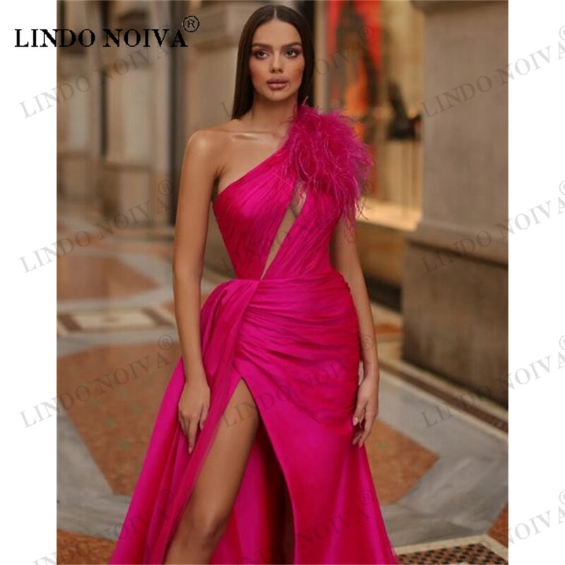 LINDO NOIVA seksowna suknia wieczorowa syrenka fuksja wysoki rozcięcie z boku pióra satynowa plisa długie sukienki imprezowe Vestido De Noche 2023