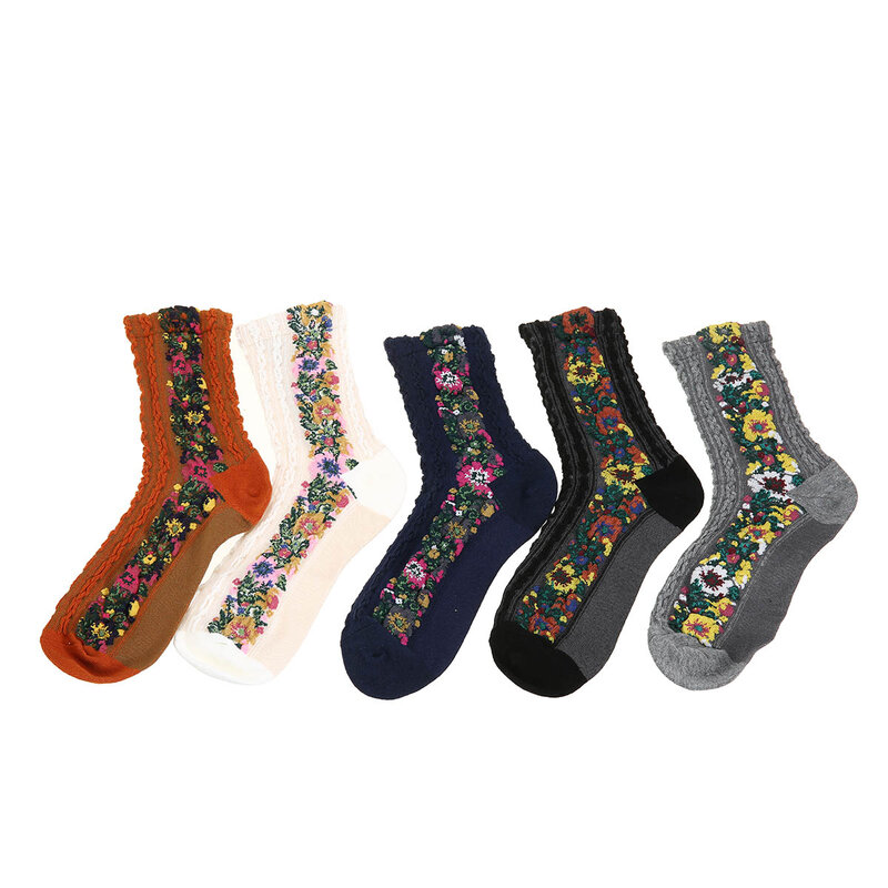 5 Pairs Women Lace Embroidered Vintage Winter Floral Cute Cotton Socks Female Retro Cotton Thermal Stockings Sock Underwear