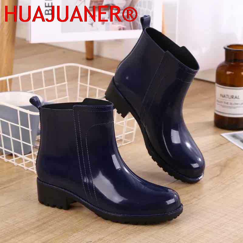 Sepatu bot hujan wanita, sepatu bot Ankle desain merek baru mode musim dingin hak rendah sol karet tahan air