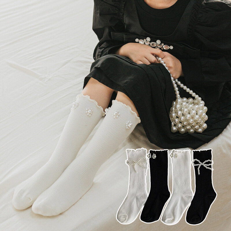 Calcetines largos hasta la rodilla para niñas, medias de princesa Lolita con volantes, perlas japonesas, blancas y negras, primavera y otoño