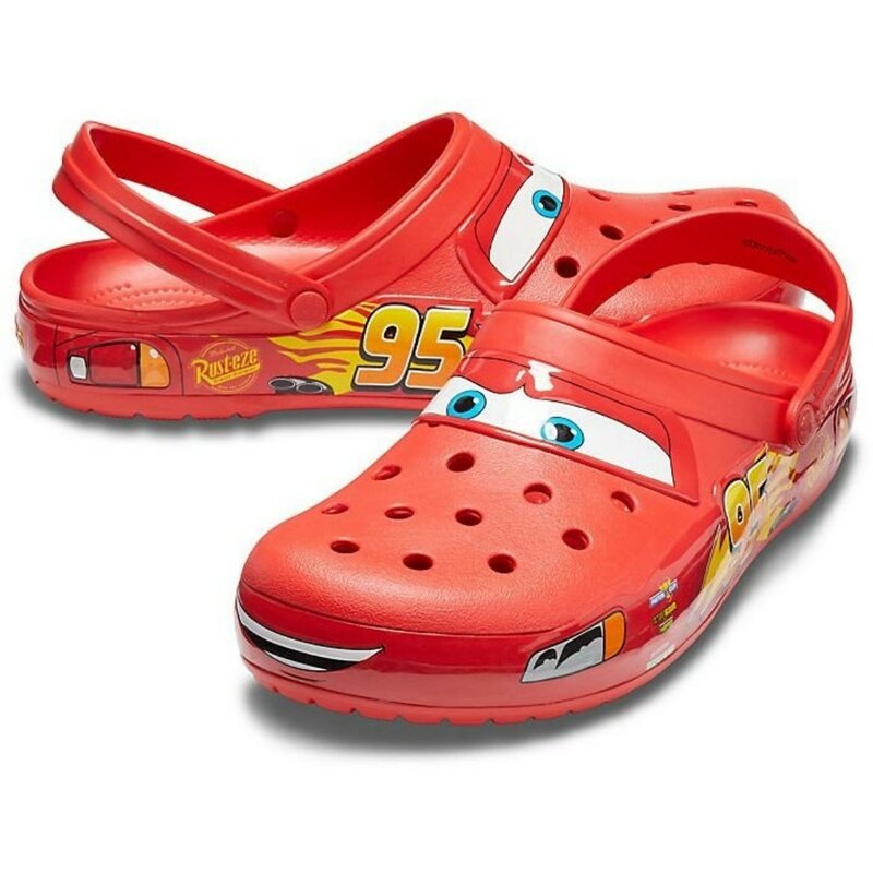 Cartoon anime Aoger Disney Lightning Mcqueen Crocs Outdoor slippers Car waterproof Anti slip beach shoes casual garden slippers