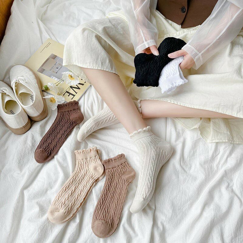 Chaussettes en coton Kawaii pour femmes, dentelle simple, solide, torsades de documents, confortables, mode, polyvalentes, chaussettes invisibles, K101
