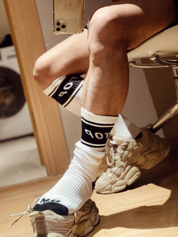 ถุงเท้ายาวครึ่งน่องสำหรับผู้ชาย, ถุงเท้าซับเหงื่อถุงเท้ากีฬาฟุตบอลผ้าไนลอนแขนยาวดูดซับเหงื่อสำหรับเกย์