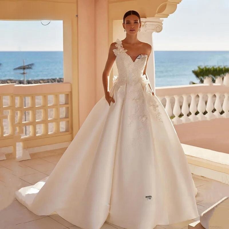Hochzeits kleid Satin Schatz Ballkleid rücken frei mit Reiß verschluss Brautkleid Applikationen eine Schulter für Frauen anpassen, um zu messen