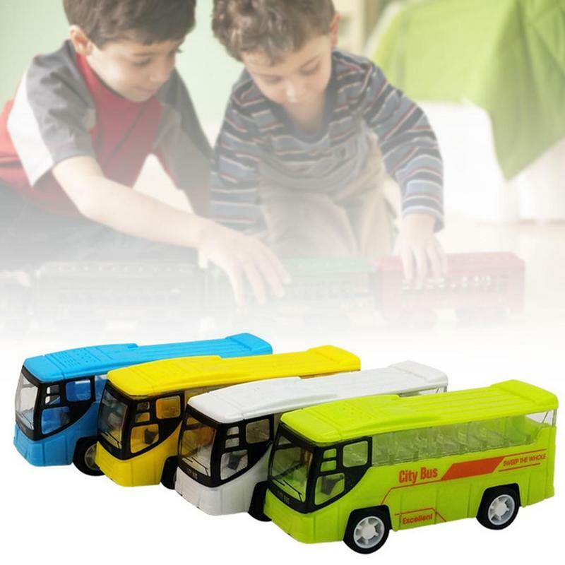 Mini lega pressofuso tirare indietro modello di auto giocattolo per ragazzi bambino portatile cartone animato Puzzle di plastica auto giocattolo per bambini 4 colori