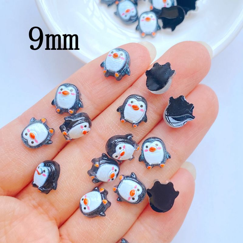 50pcs New Cute 9mm Resin Mini Penguin Series Flat back Stone figurine DIY Wedding Scrapbook accessori per Manicure