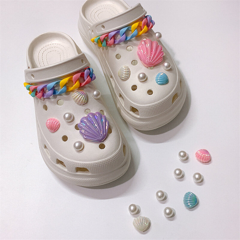 Dijes creativos de zapatos Croc, conjunto de cadena colorida desmontable con perlas, sandalias y zapatillas, decoración personalizada, regalo de fiesta
