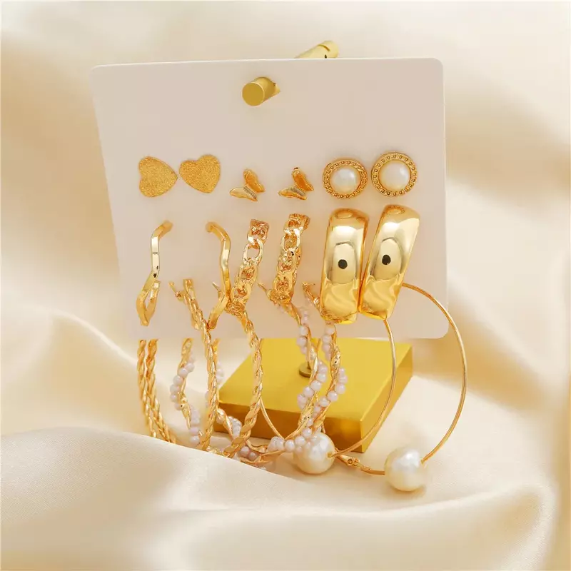 Ensemble de boucles d'oreilles en biscuits incrustés de perles vintage pour filles, boucles d'oreilles géométriques dorées créatives, boucles d'oreilles en métal, nouveau