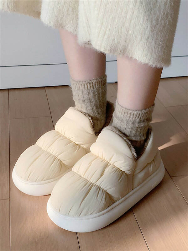 Zapatillas de algodón cálidas con tacón envolvente para hombres y mujeres, zapatos de exterior para parejas, antideslizantes, suela gruesa para el hogar, Invierno