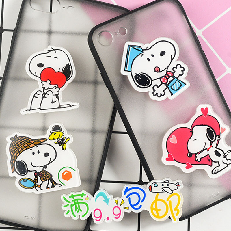 Kawaii Snoopy Plushie Cartoon Cute Dolls, broche acrílico, insignia, accesorio de bricolaje, parche, Anime, juguetes de peluche para niña, regalo de cumpleaños