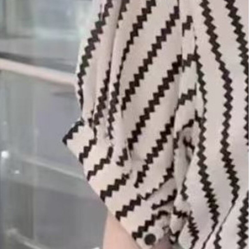 Женская универсальная рубашка-поло составного кроя с коротким рукавом
