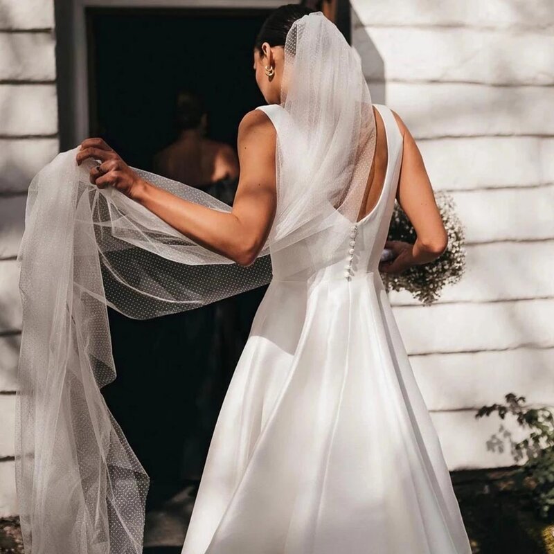 Moderno cetim vestidos de noiva, vestidos de noiva, sem mangas, colarinho quadrado, botão traseiro, personalizar para medir, 2024