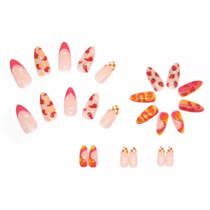 귀여운 하트 딸기 칠리 디자인 도구 포함 아몬드 가짜 손톱, 프랑스 바둑판 ABS 프레스 손톱, 착용 가능한 가짜 팁, 24 개