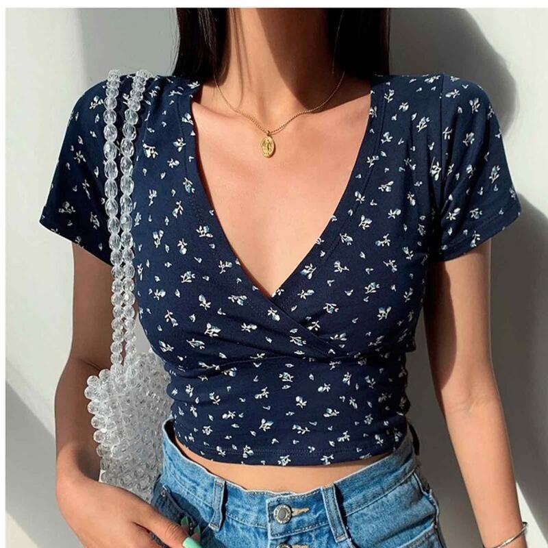 Waist-exposured Shirt Slim Fit Shirt Retro Slim Fit V Neck Short Sleeve Women's Summer Top with Small Flower Print Soft for Lady