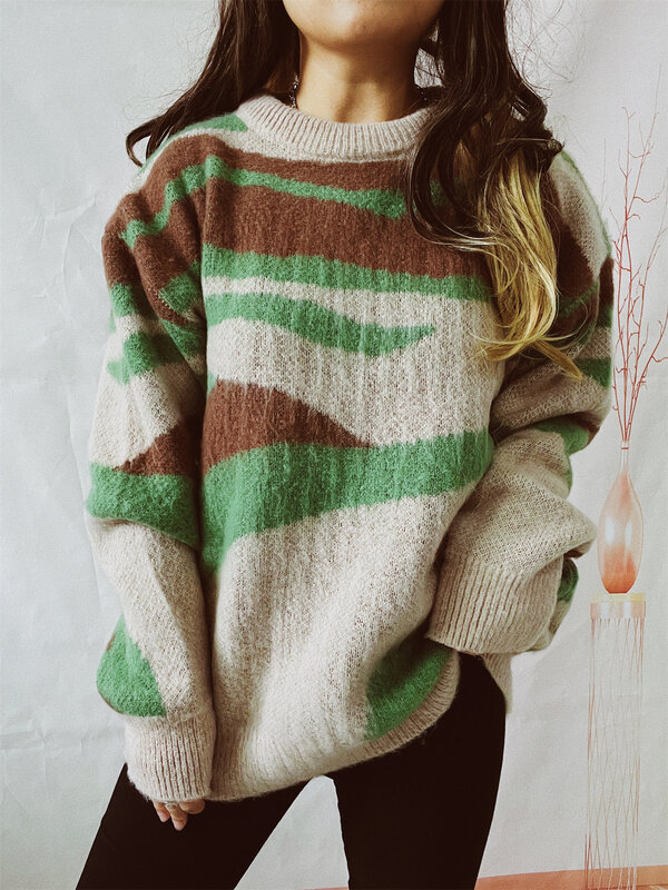 불규칙한 줄무늬 라운드 넥 긴팔 여성 니트 풀오버 스웨터, 레저 패션 레이디 스웨터, 가을 및 겨울 신상