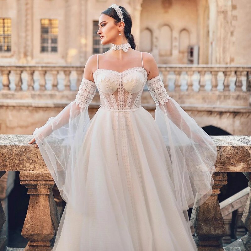 Removable Long Flare Sleeves Boho Sweetheart Bridal Gowns Soft Tulle Spaghetti Straps Modern Corset Appliques Wedding Dress