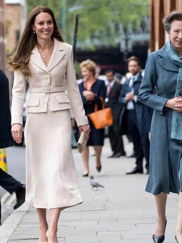 Conjunto de saia linha A e blusa feminina, Kate Princess, designer de alta qualidade, escritório elegante, chique, festa, casual, primavera, outono, novo