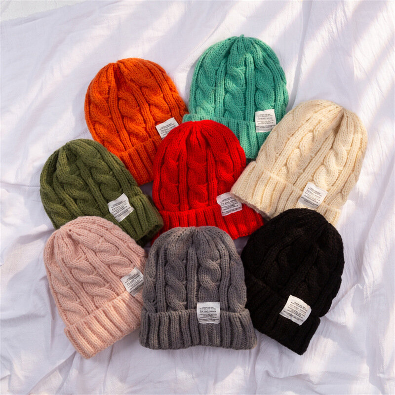 Gorro de lã feminino tricotado, chapéu quente de caveira, boné de malha macia, boné casal, exterior, etiqueta fashion, inverno, 2023