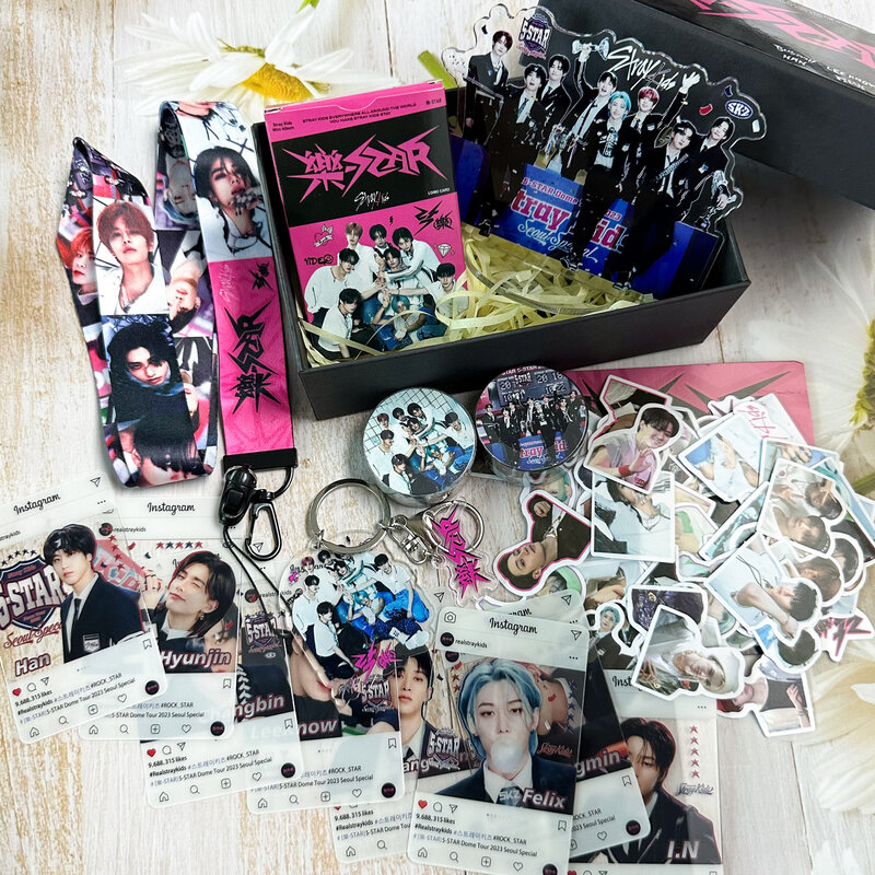 Kpop Photocards Lomo Cards Gift Box New Album Rock Star Five-Star Photo Print Cards Set Fans Collection