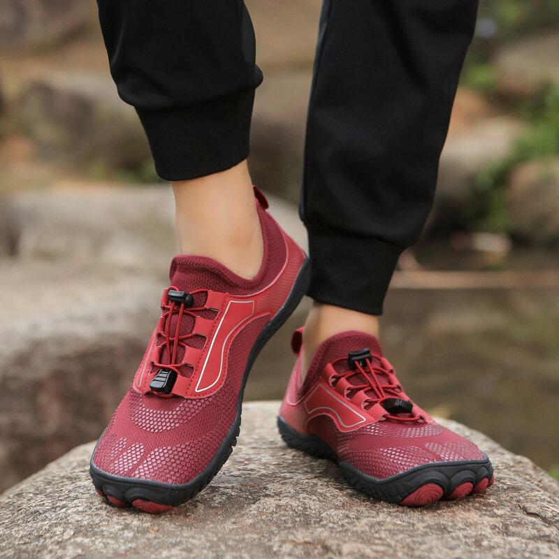Zapatos de agua antideslizantes para hombre y mujer, zapatillas descalzas para vadear, zapatos de agua para natación en la playa, zapatos de pesca para hombre, nuevo modelo 2024