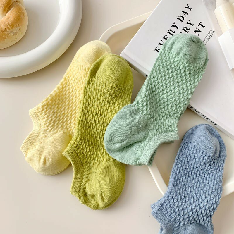 Calcetines tobilleros invisibles de algodón para mujer, medias sencillas de Color liso, suaves y poco profundas, a la moda, para primavera y verano, C105