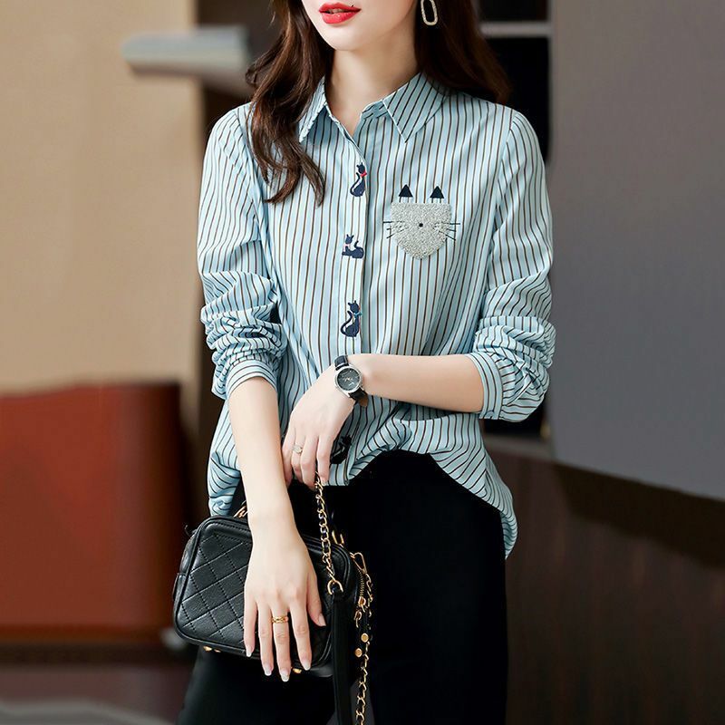 Blusa de manga larga holgada para mujer, camisa con botones, estilo Kawaii, Vintage, para primavera y otoño, 2024