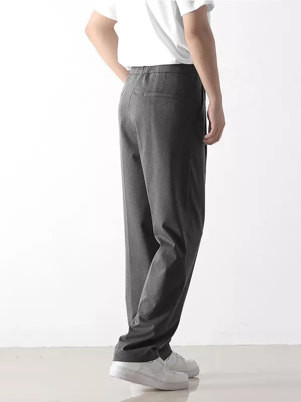 2024กางเกงลำลองแฟชั่นเกาหลีผู้ชายใหม่ฤดูร้อนกางเกงชุดเดรสคลุมหลวมเอวยางยืดทรงหลวมกางเกงสีเทา