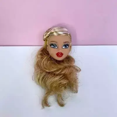 Beautiful Bratzdoll Makeup Doll Girls Love Cute Dolls head plastic head