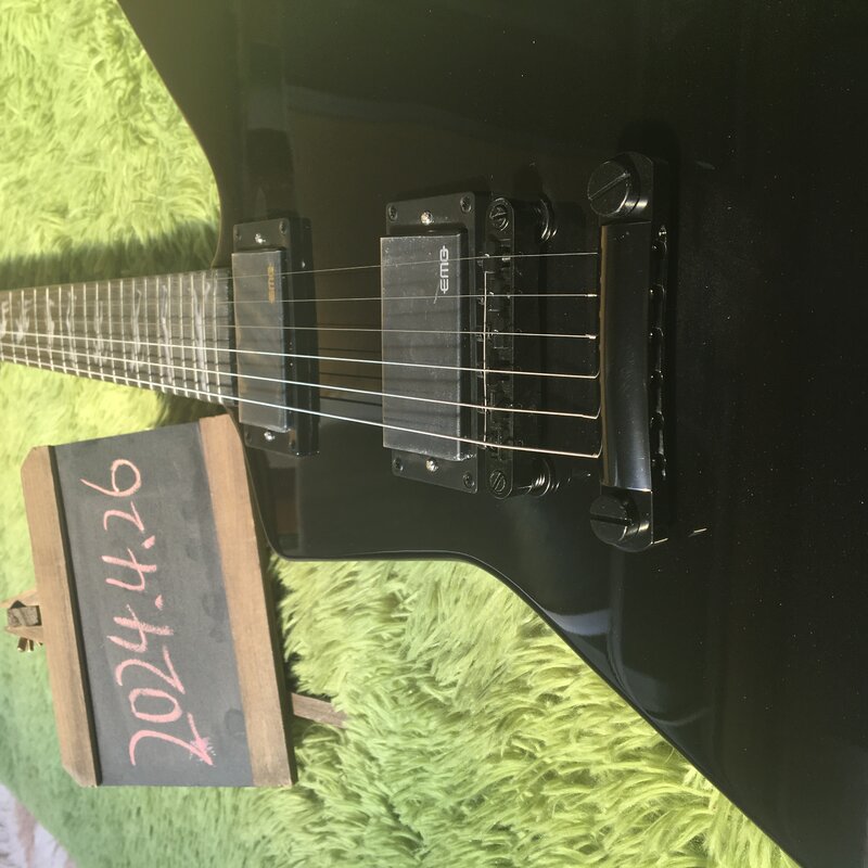 Gratis Verzending 6 Snaren Zwarte Elektrische Gitaar Zwarte Hardware Gitaar Gitaar Gitaar In Voorraad Direct Bestellen Gitaren Mahonie Body Guitarra