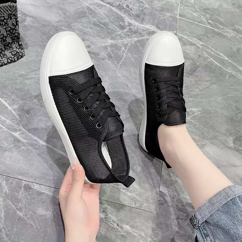 Sneakers basse in Mesh traspirante da donna estive nuove scarpe Casual piatte stringate per scarpe da passeggio con piattaforma da donna all'aperto da donna