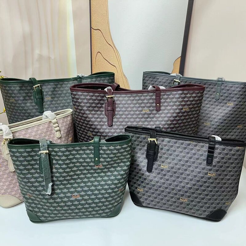 French Niche Designer Style Fish Scale Shoulder Bag Fashion Women's Versatile Large Capacity Tote Bag Daily Battle Shoulder Bag