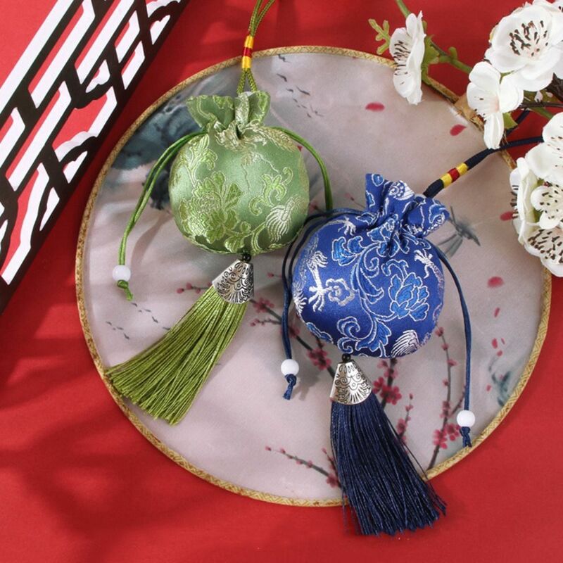 Bolsita de estilo chino con bordado de dragón y flores para niños, Bolso pequeño con borlas para colgar, decoración de dormitorio, monedero, paquete de bolsillo