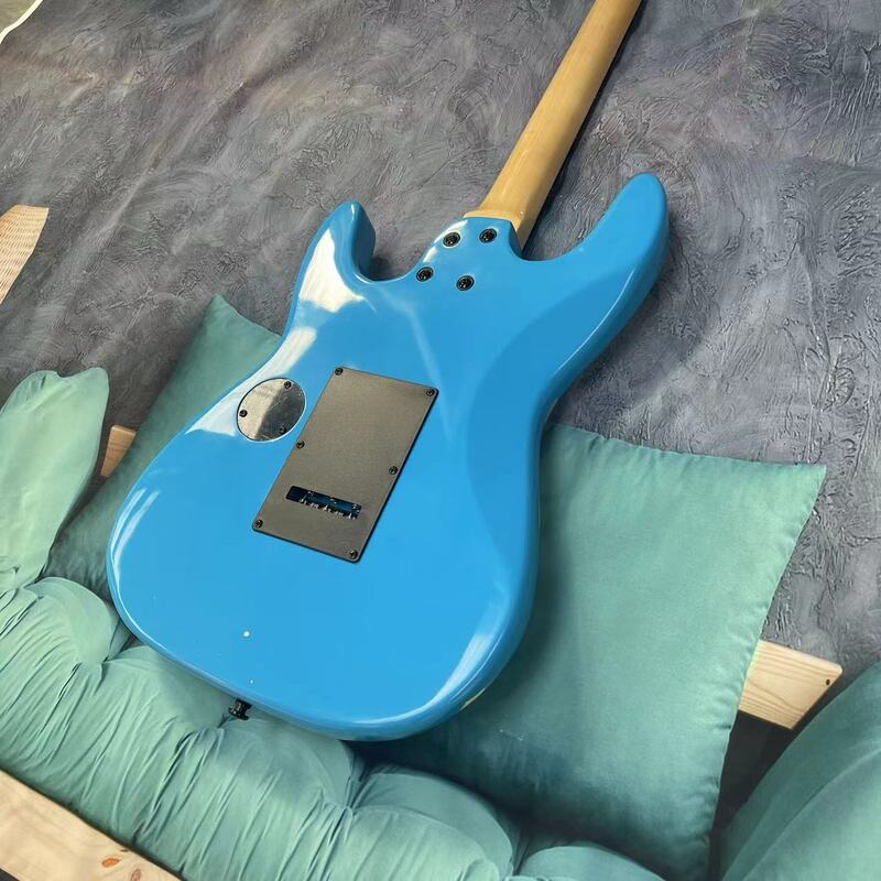 Guitarra eléctrica con patrón de cuerpo pintado a mano azul, diapasón de madera rosa, pista de madera de Arce, imágenes reales de fábrica, 6 cuerdas