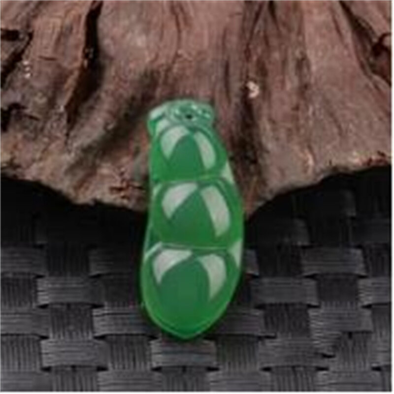 Natural Brazil stone Fu Beans pendant, green chalcedony crystal Fu Beans pendant necklace fashion jewelry wholesale