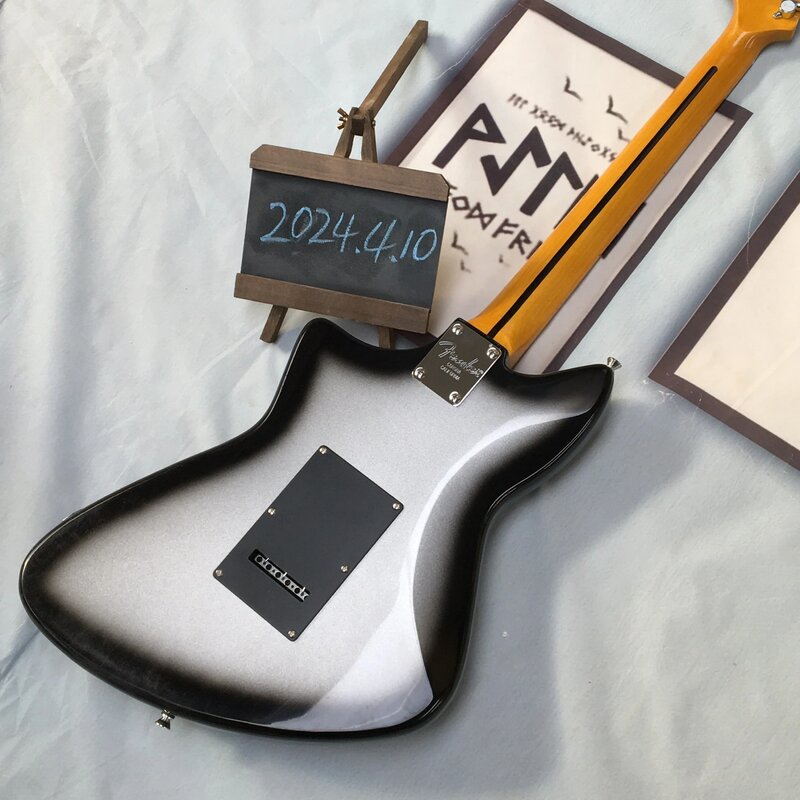 Guitarra gradiente plateada y gris, hardware cromado, envío gratis, envío inmediato