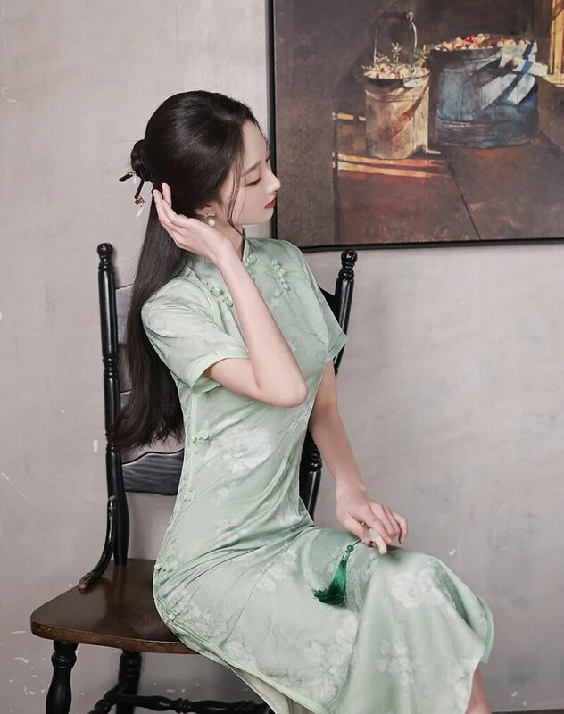 Cheongsam con estampado Floral verde para mujer, vestido Delgado tradicional chino, traje Sexy, abertura alta