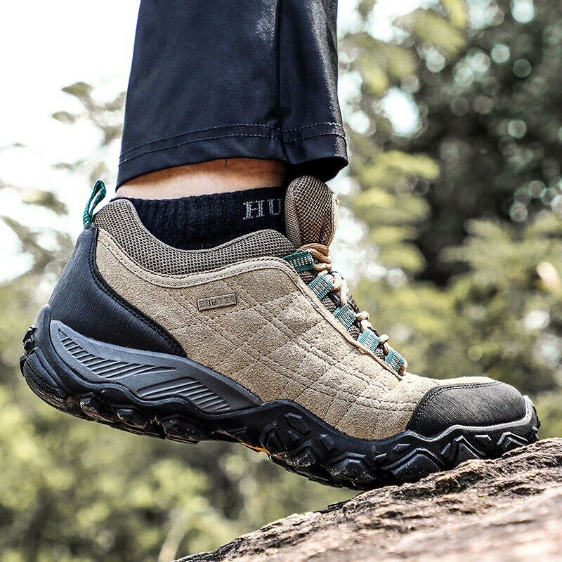 HUMTTO-zapatos de senderismo de diseñador de lujo para hombre, zapatillas de Trekking de escalada de invierno, zapatos de trabajo de cuero para deportes al aire libre, 110282A