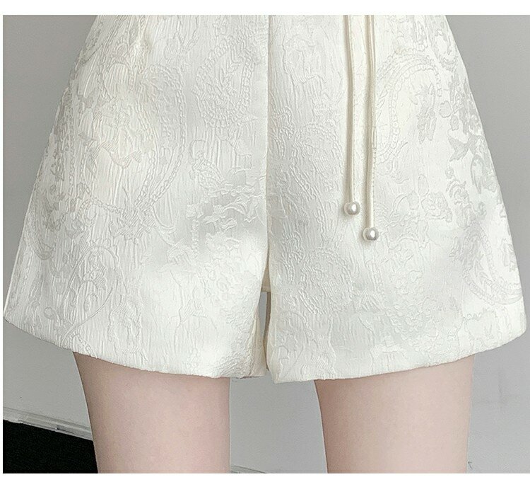 2024 Summer New Chinese Style Women High Waised Beige Black Dobby Floral Shorts  , Woman Vintage Casual Flower Shorts