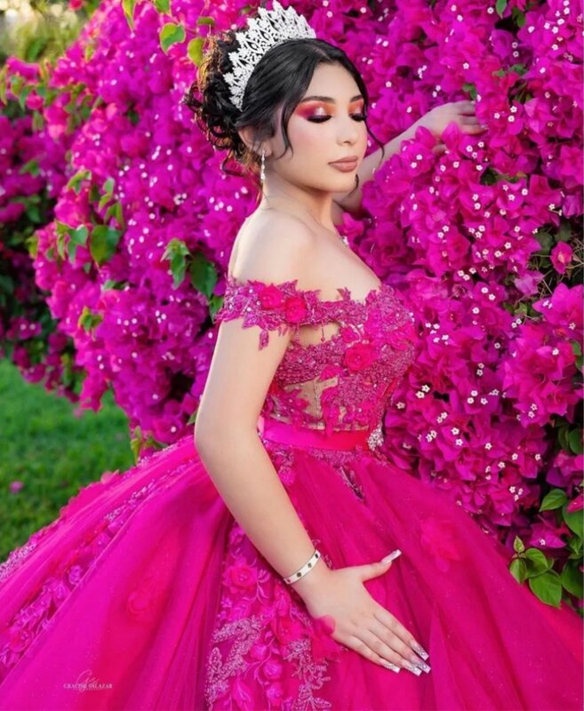 Fuchsia księżniczka Quinceanera ubiera suknię balową z tiulowych aplikacji na ramiona słodkie 16 sukienek 15 Años meksykańskie