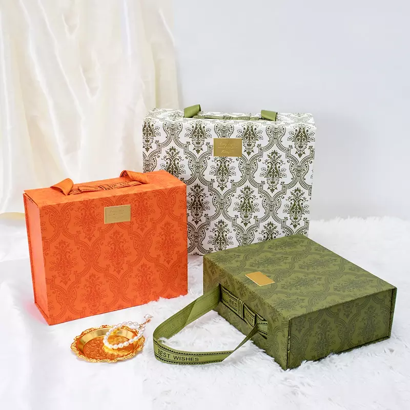 Caja de embalaje de regalo de seda personalizada, bufandas de lujo, ropa, zapatos, sombreros, cajas de papel kraft con asas, nuevo diseño, 2022