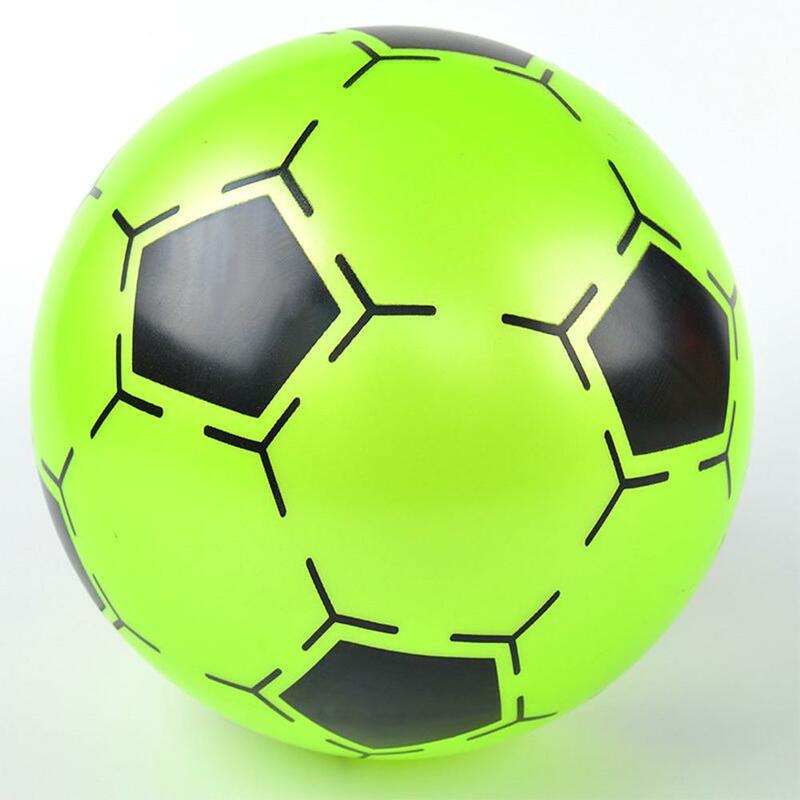 Mainan bola sepak bola Pvc tiup anak 9 inci bentuk sepak bola memantul hadiah untuk anak-anak mainan tiup warna acak