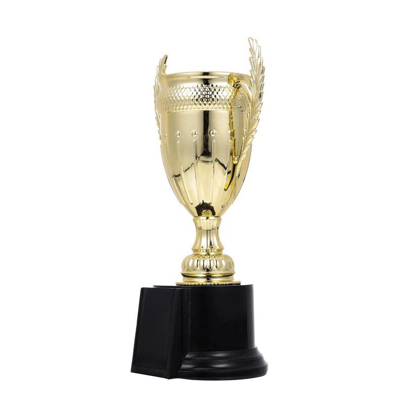 كأس الكأس الذهبي للأطفال ، الجوائز ، كرات القدم للأطفال ، مسابقة الفوز ، أكواب الأطفال ، اللعبة ، كرة القدم ، الحفلة