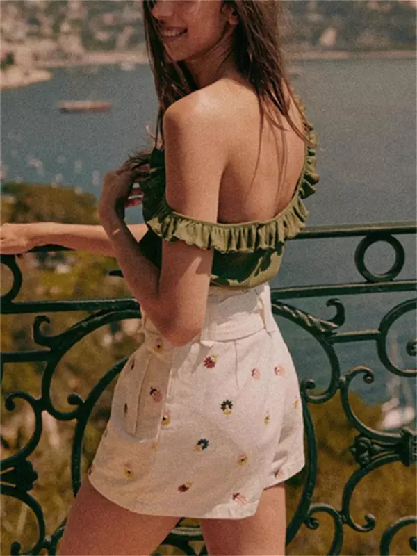 Celana pendek Denim wanita celana pendek kasual musim panas sulaman lalat atau bunga ritsleting lurus warna polos dengan sabuk