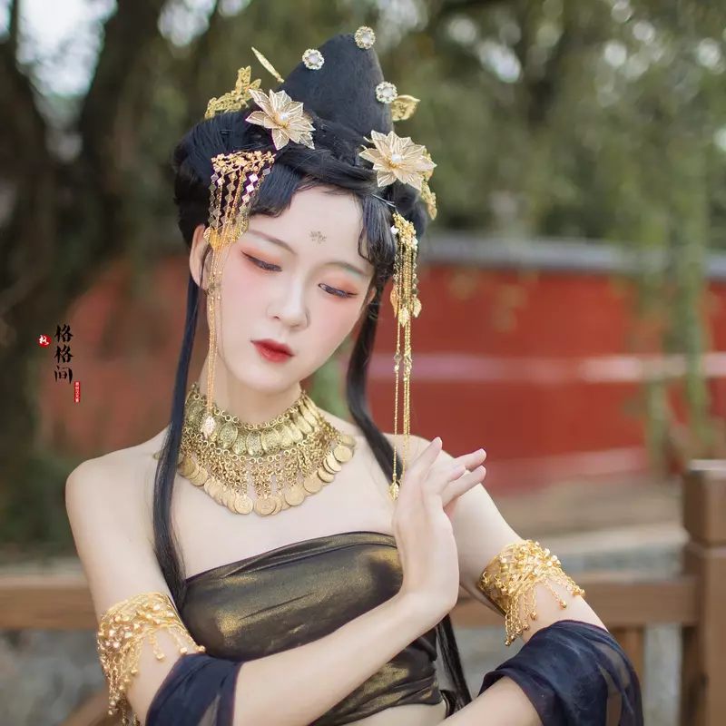 GeGeWu 9 szt. Zestaw sukienek Tang Hanfu w stylu Dunhuang akcesoria wielofunkcyjne starożytny chiński motyw czarny pozłany luksusowy stroje sceniczne