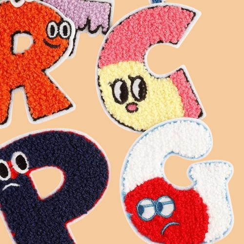 Hot Selling Cartoon Borduurpatches Diy Monster Letter Doek Stickers Handdoek Stof Zelfklevende Badges Stof Accessoires
